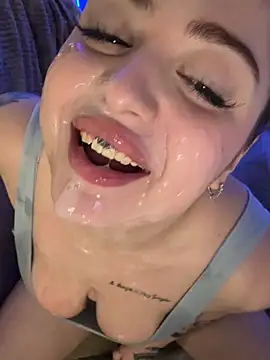 KellyMoors élő XXX-chatje