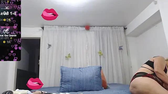 linapalacios Chat XXX live