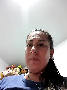 Chat +18 de VIANKA_0917 ao vivo