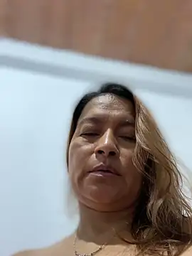 Jlo_69's Live XXX Chat