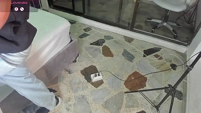 JacobRoberts1 Show in webcam