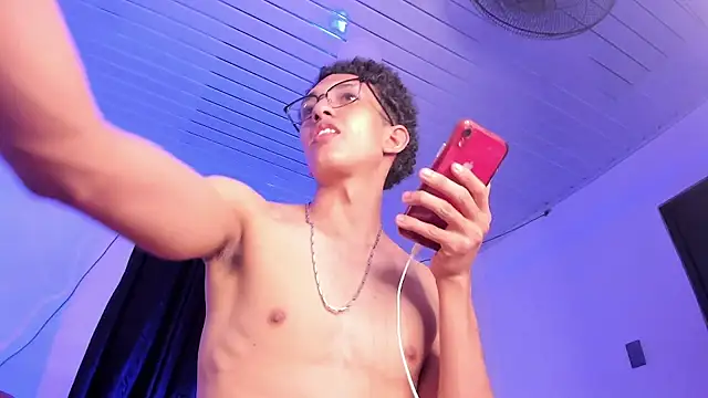 Cj_davis_: онлайн-секс-чат