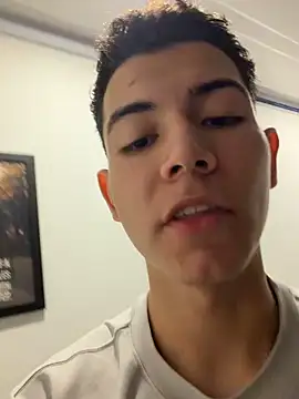 FireGuy_99 live XXX chat