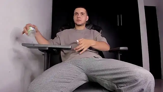 Liam_Mateo live XXX chat