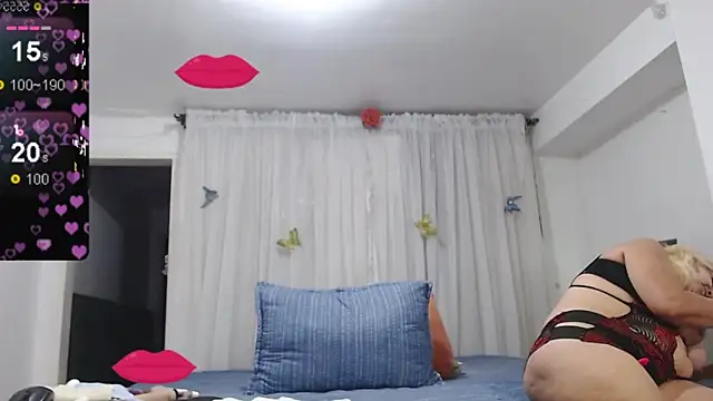 linapalacios' Live XXX Chat