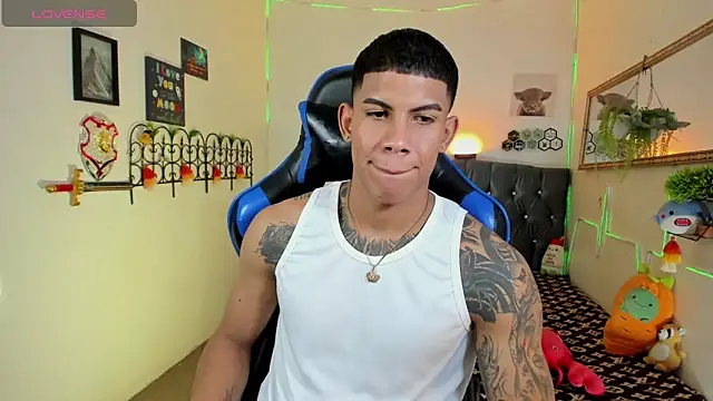 Damian_latinxxx Live XXX-Chat