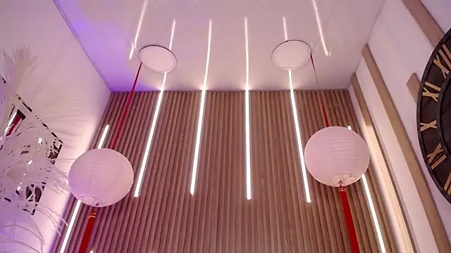 MylaDreams 现场XXX聊天