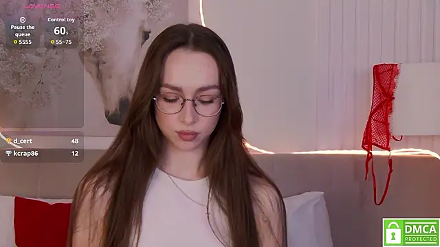 Emily_Simon Adlı Modelin Canlı XXX Sohbeti