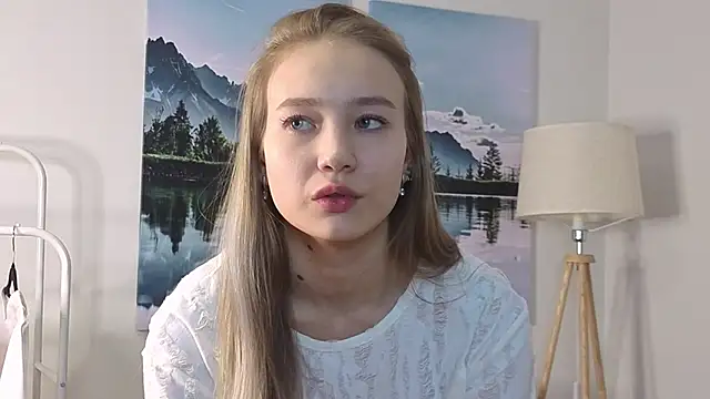 SanaSpallone's Live XXX Chat