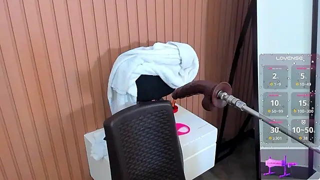 klhoe_boobs Webcam-Show