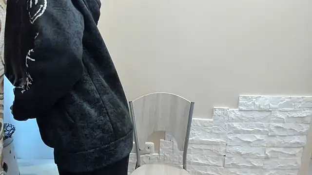 دردشة Summmmersky الجنسية المباشرة