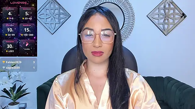 Sharon_breezee élő XXX-chatje