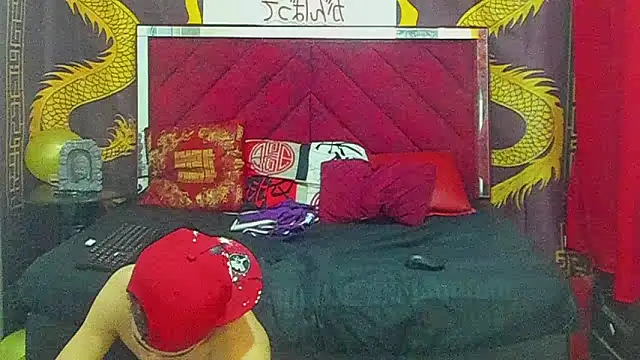 Pride_couple Chat XXX live