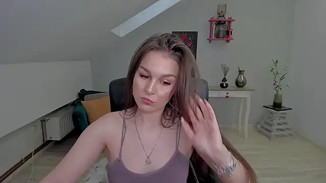 Živý XXX chat LouannaHart