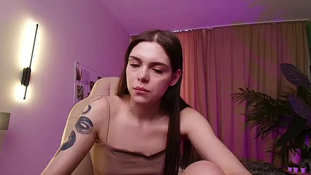 Pamela_Tiffin élő XXX-chatje