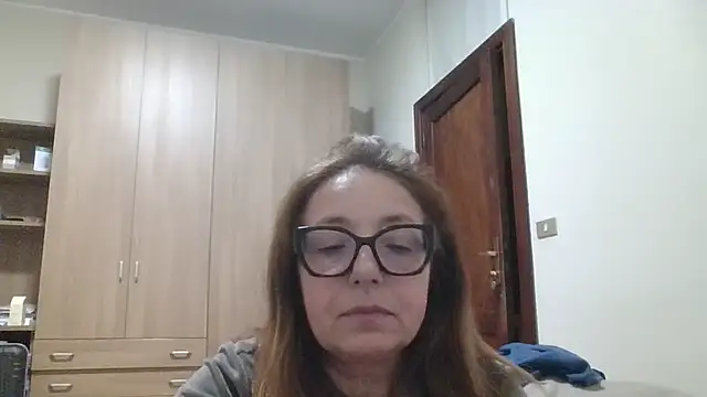 دردشة Miasexmilf الجنسية المباشرة