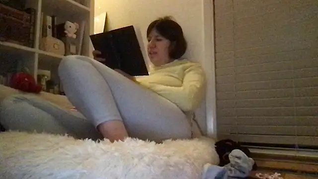 HYPHYtype's Live XXX Chat