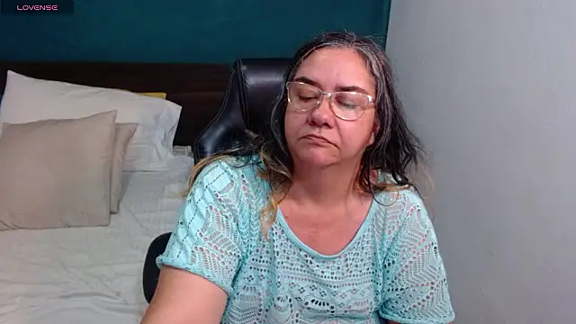 scaelettdubois élő XXX-chatje