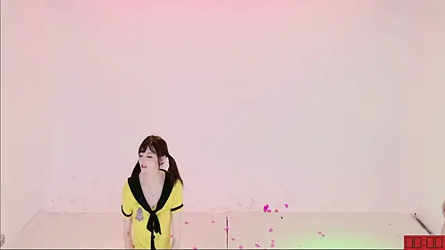 TNT-Sister Live XXX-chat