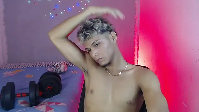 Master_hot06 Chat XXX in diretta