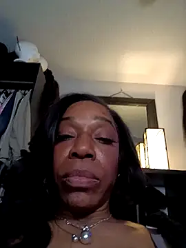 Chatroom XXX en direct de Kennady_Buxum_Goddess