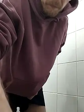 CrookedBunk3527 Chat XXX in diretta