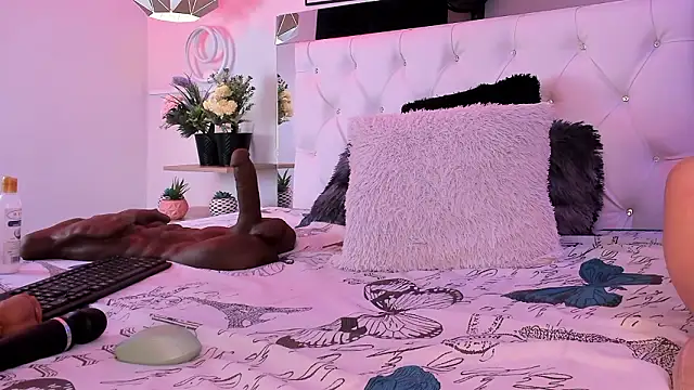 Zoe_HiltonのライブXXXチャット