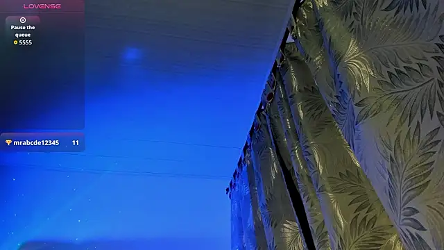 Valkiria_09's Live XXX Chat