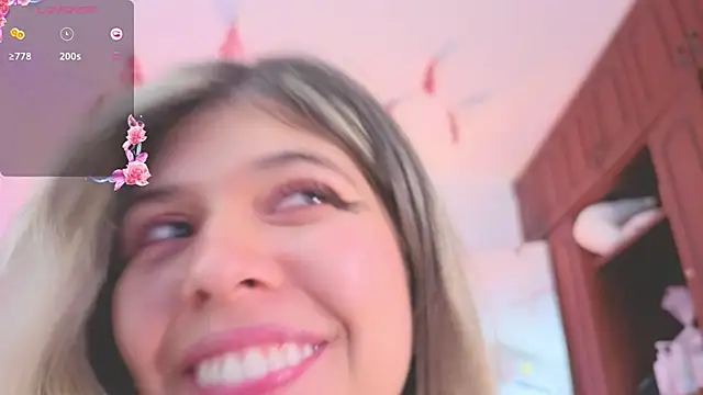 NATAASHA___: απευθείας συνομιλία ΧΧΧ