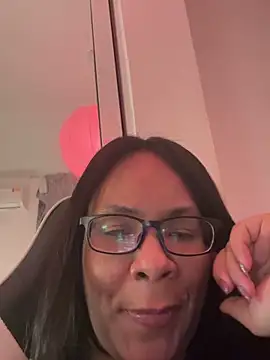 แชท XXX สดของ Chaniita