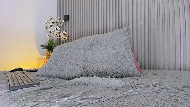 Emilyblackers Adlı Modelin Canlı XXX Sohbeti