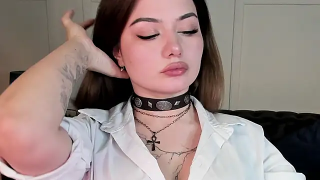 Chatroom XXX en direct de Dark_Moni