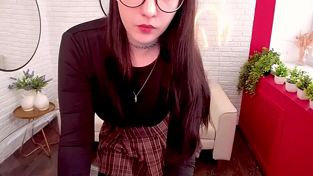 Онлайн чат XXX Emily_tender