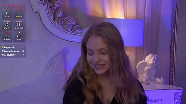 MollyHilton: онлайн-секс-чат