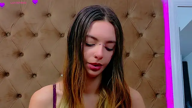 CoraVex: онлайн-секс-чат