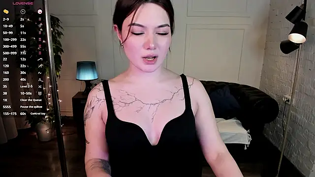 Chat XXX en directo de Dark_Moni