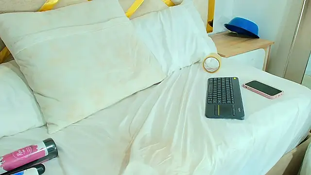 Baby_Scarleth_ élő XXX-chatje