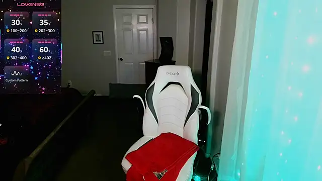 britteebee: онлайн-секс-чат