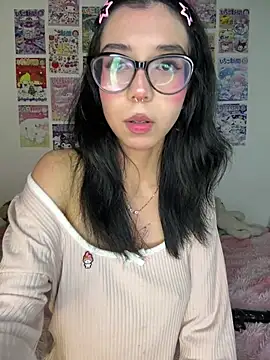 Valen-Foxx1 即時 XXX 聊天