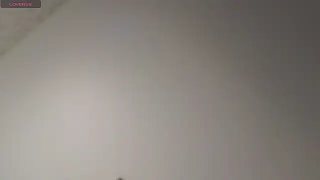 Chat +18 de saya_li11 ao vivo