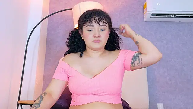 Tracielowe_w's Live XXX Chat