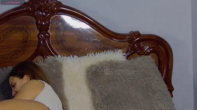 NicolePlay: απευθείας συνομιλία ΧΧΧ