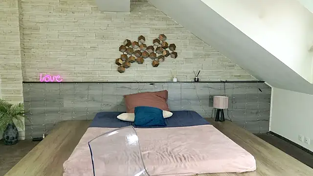 hornyb33_ élő XXX-chatje