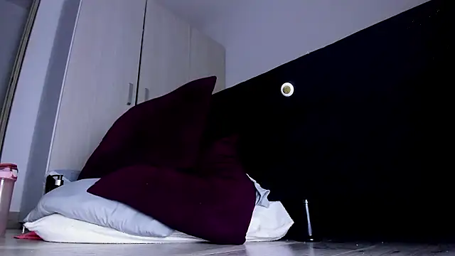 Skarleth69: онлайн-секс-чат