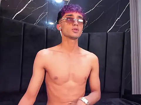 KrisX_hl Webcam Show