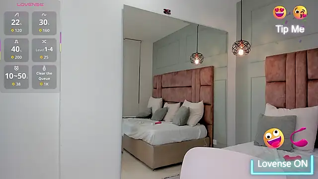 saray_marquez's Live XXX Chat