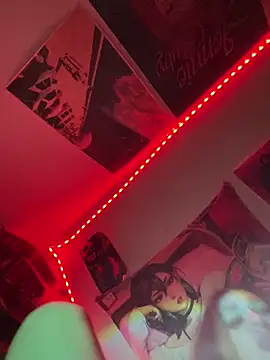 heluvsbabii's Live XXX Chat