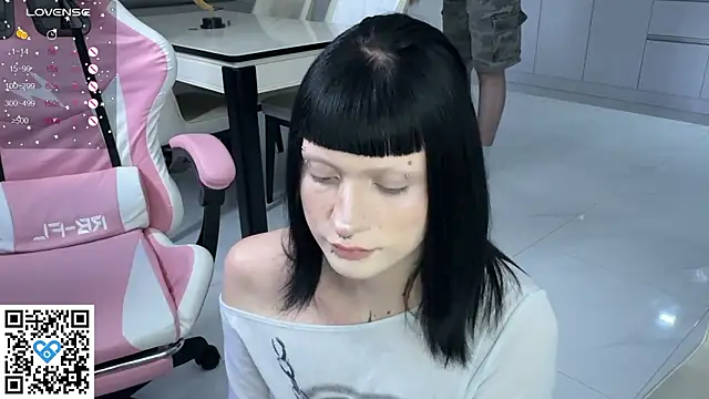 Chat XXX en directo de Vailyreb_