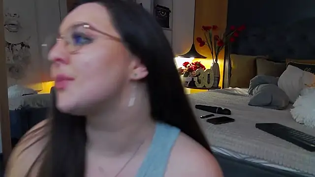 Czat XXX na żywo – Mia_Swano