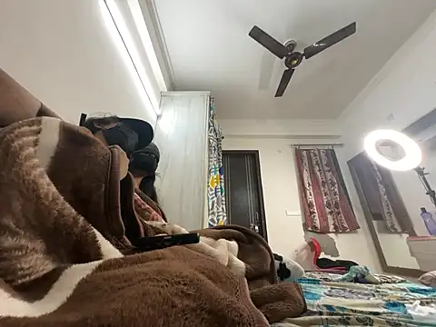 avnikaur 即時 XXX 聊天